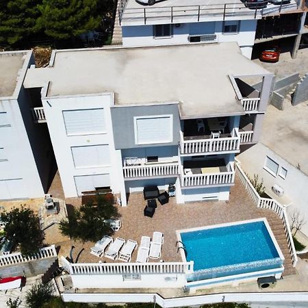 Apartments Arijan30 Целина Экстерьер фото